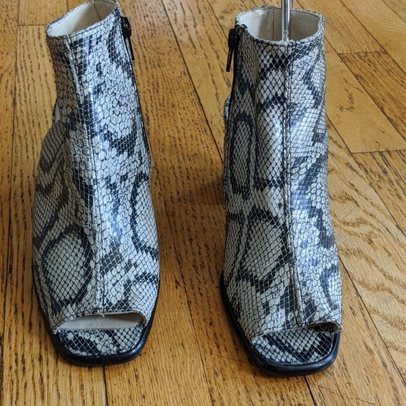 Vintage Snake skin Open toe Heels Nordstrom Size 6 - Picture 5 of 7